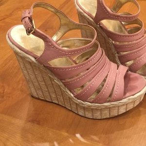 Pink wedges